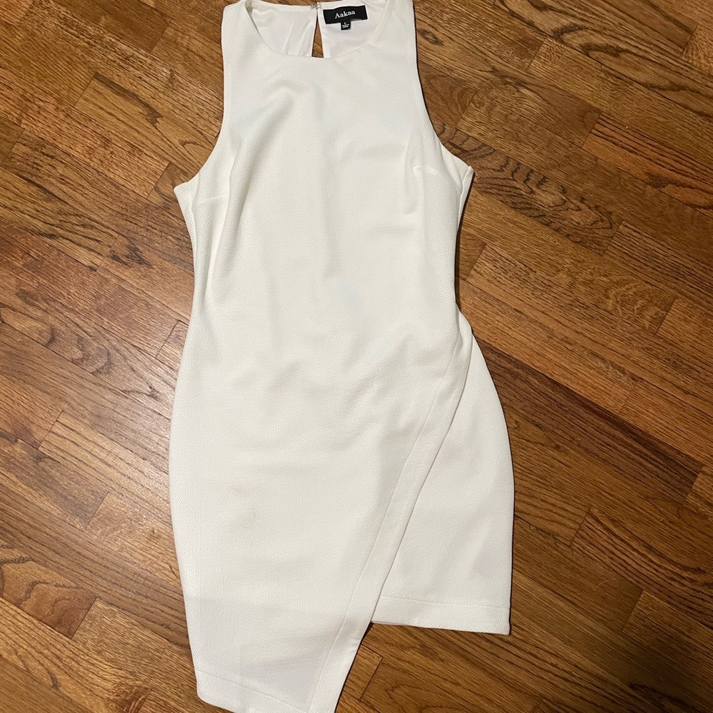 White bodycon dress